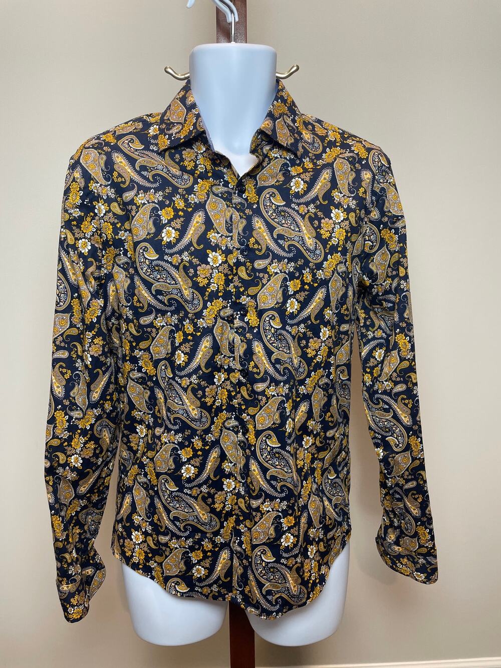 Consequence Size S Slim Fit Button‑Down Shirt Navy Gold Paisley Floral Cotton